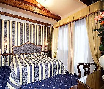 Centauro Hotel Venice 3*,
